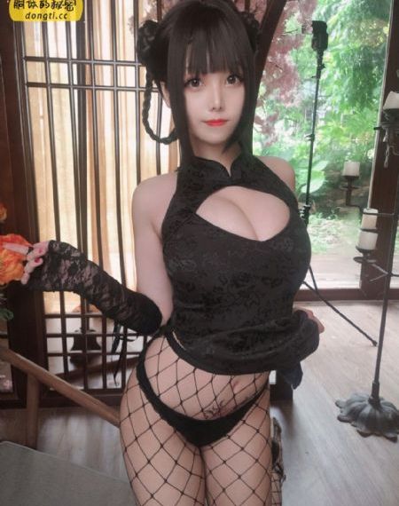 大胸女被c