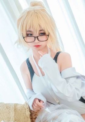 梁祝艳谈